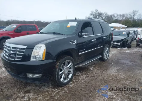 2007 Cadillac Escalade Standard from USA, damaged, VIN 1GYFK638X7R269518